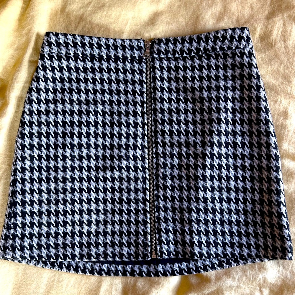 EXPRESS MINI SKIRT